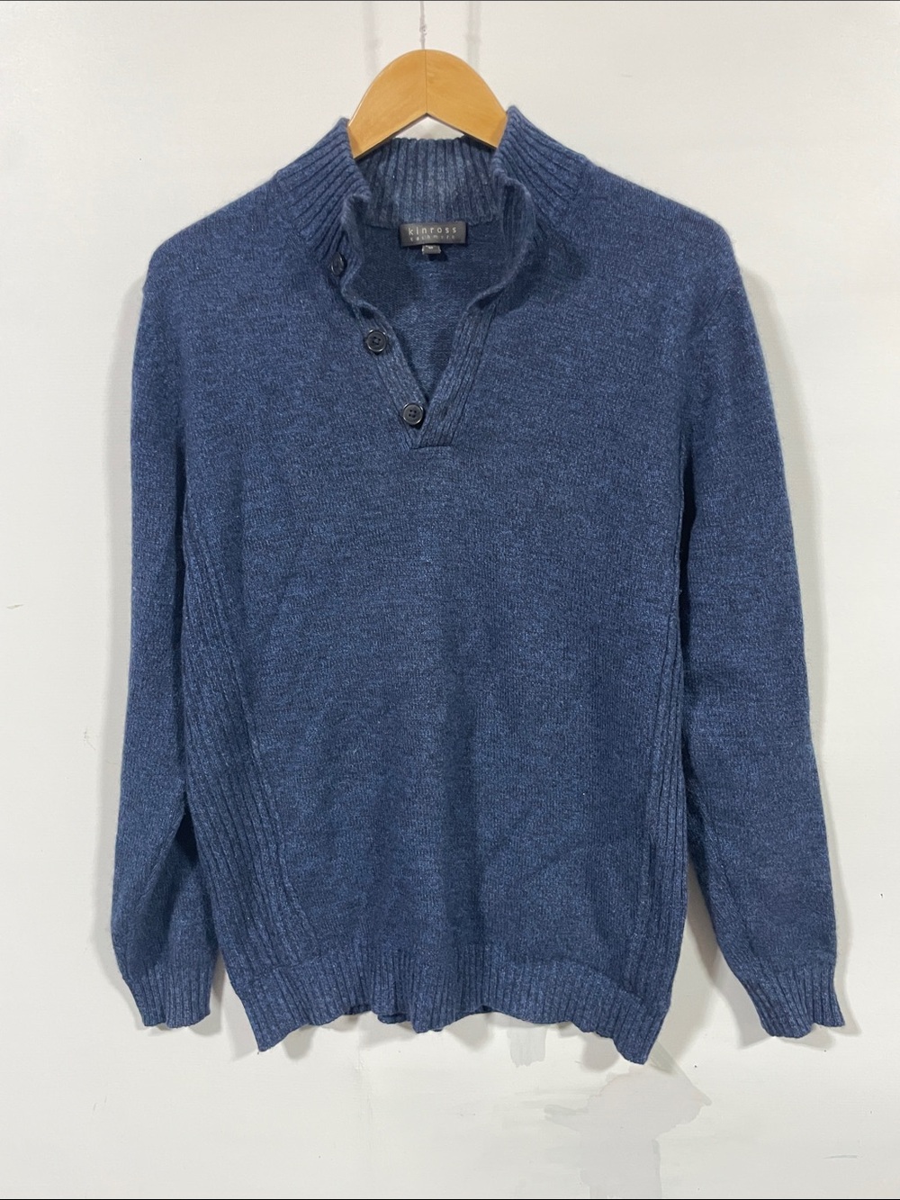Kinross cashmere Blue Men’s Button-Front Turtleneck Sweater